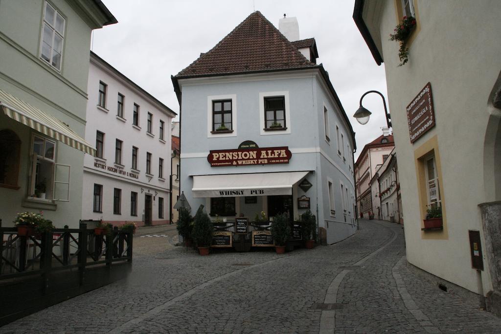 Pension Alfa & Whisky Pub Tábor Exterior foto